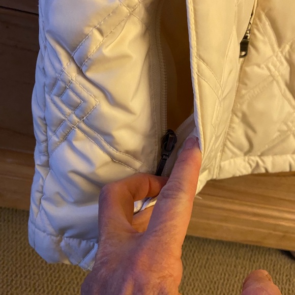 Eddie Bauer Premium Goose Down Vest - Picture 4 of 5